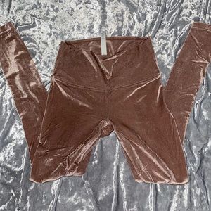 Lululemon wunder unders